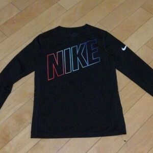 Nike Black Long Sleeve Shirt Boys like New Condition Size M DriFit Fitted